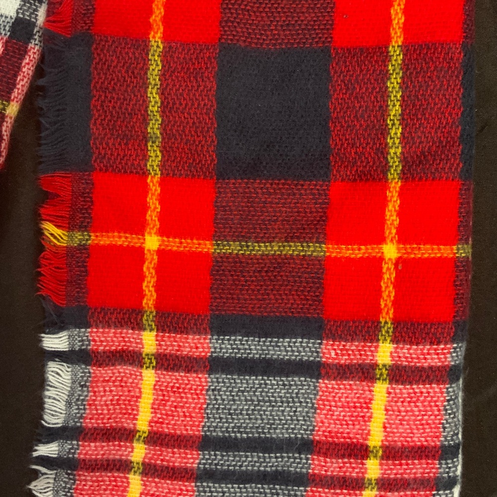 Scarf - Picture 4 of 4